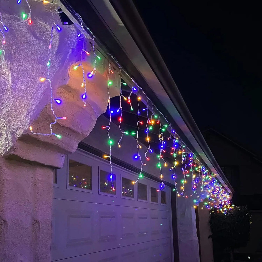 How to Create a Cozy Winter Wonderland with Christmas Twinkling Icicle Lights - Scribble Snacks