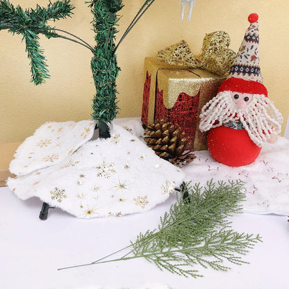 Snowy Plush Christmas Tree Skirt