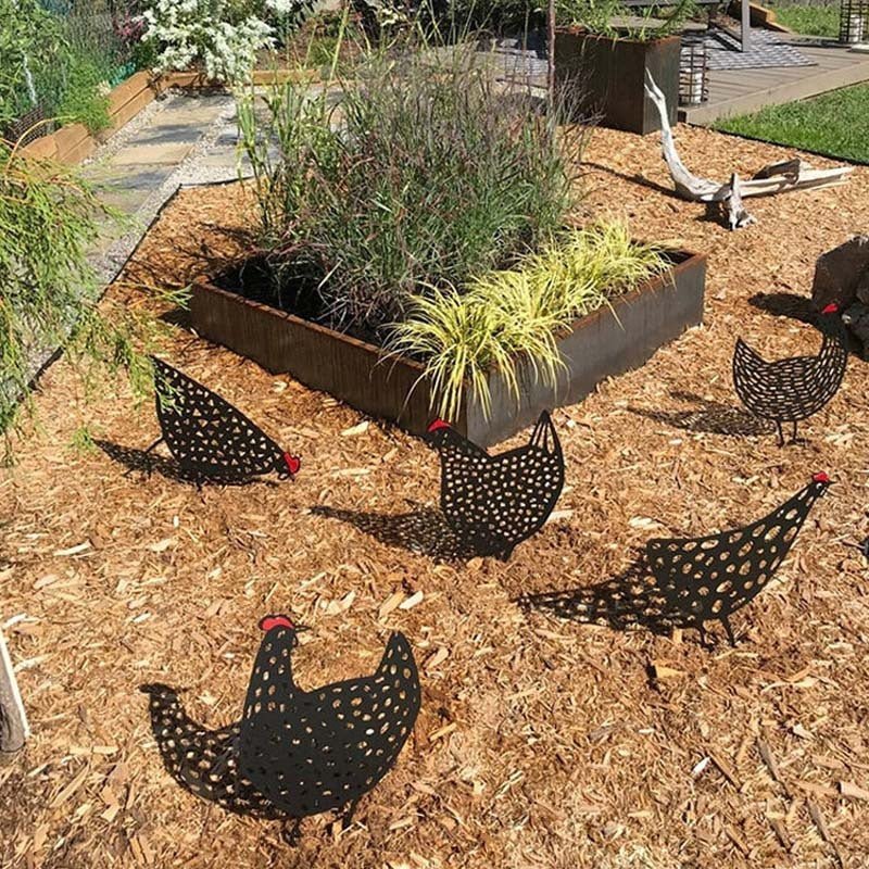 Chicken Yard Art Outdoor Garden Back Yard Gazon Stakes Hen Yard Decor - 0 - Scribble Snacks