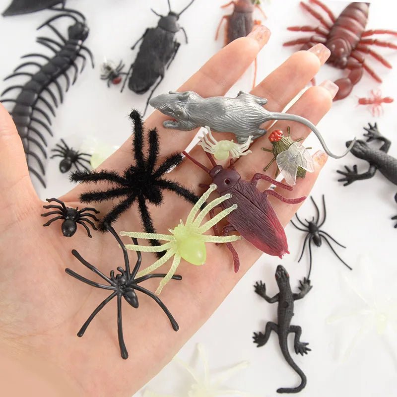 Creepy Critter Gift Invaders - Halloween - Fake Spiders & Insects - Scribble Snacks