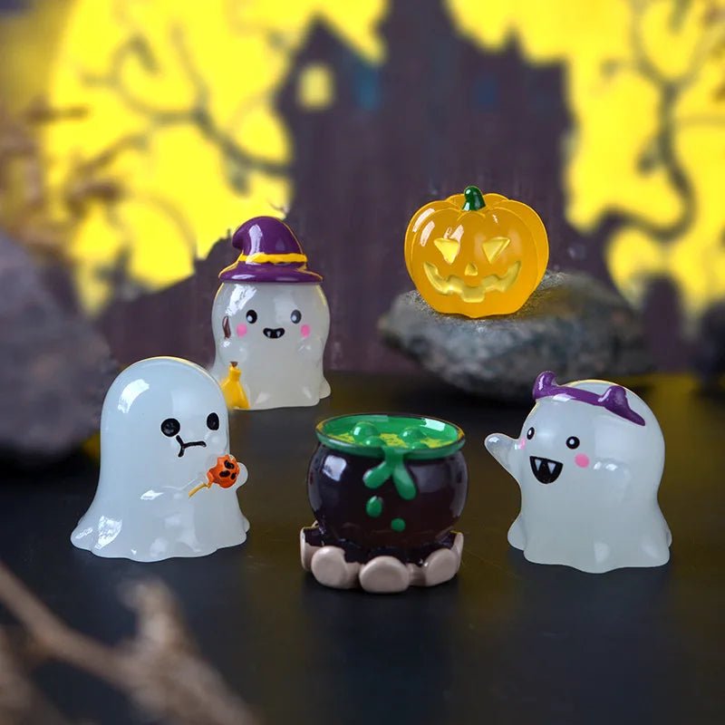 Funky Ghost Dessert Figurine - Halloween - Resin Ornaments & Charms - Scribble Snacks