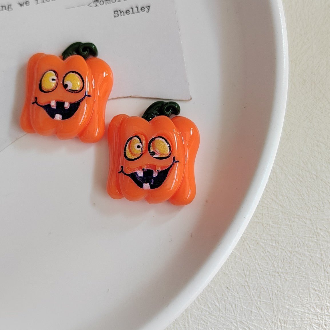 Resin Accessories Halloween Ghost Face Pumpkin Ghost Festival - 0 - Scribble Snacks