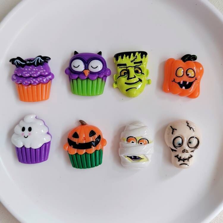 Resin Accessories Halloween Ghost Face Pumpkin Ghost Festival - 0 - Scribble Snacks