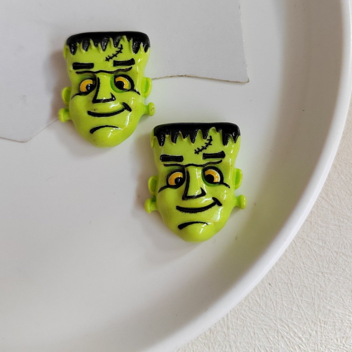 Resin Accessories Halloween Ghost Face Pumpkin Ghost Festival - 0 - Scribble Snacks