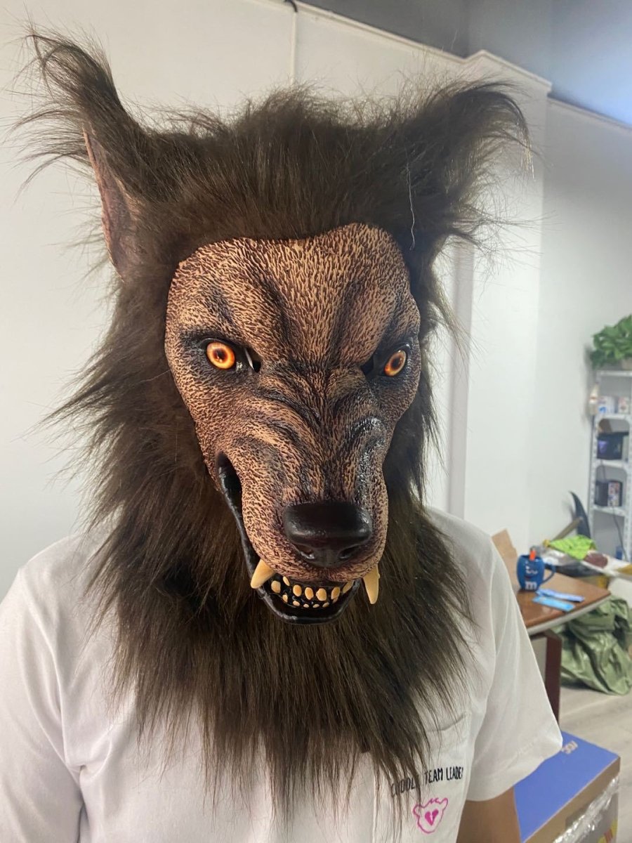 Werewolf Costume Party Mask Halloween Simulation Animal Rotate Headwear Costume Wolf Face Masks Cosplay - 0 - Scribble Snacks