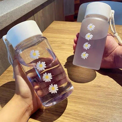 Daisy Delight Portable Water Bottle - Water Bottles - Scribble Snacks