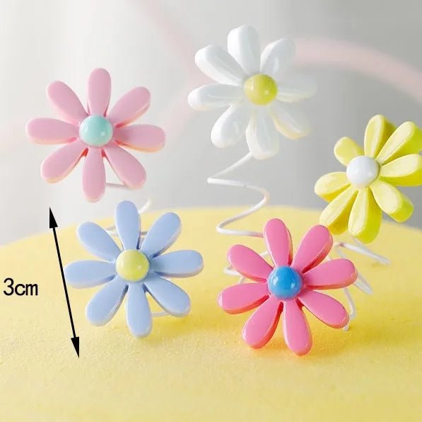 Daisy Elf Cake Silicone Mold - Ice Cube Trays & Dessert Moulds - Scribble Snacks