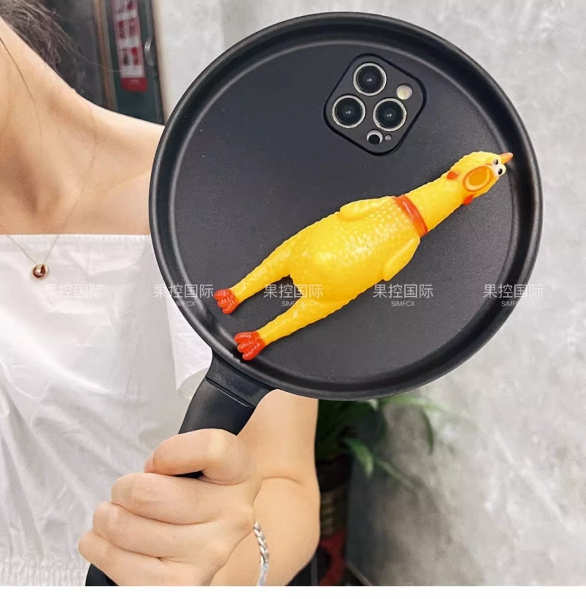 Screaming Chicken Frying Pan iPhone