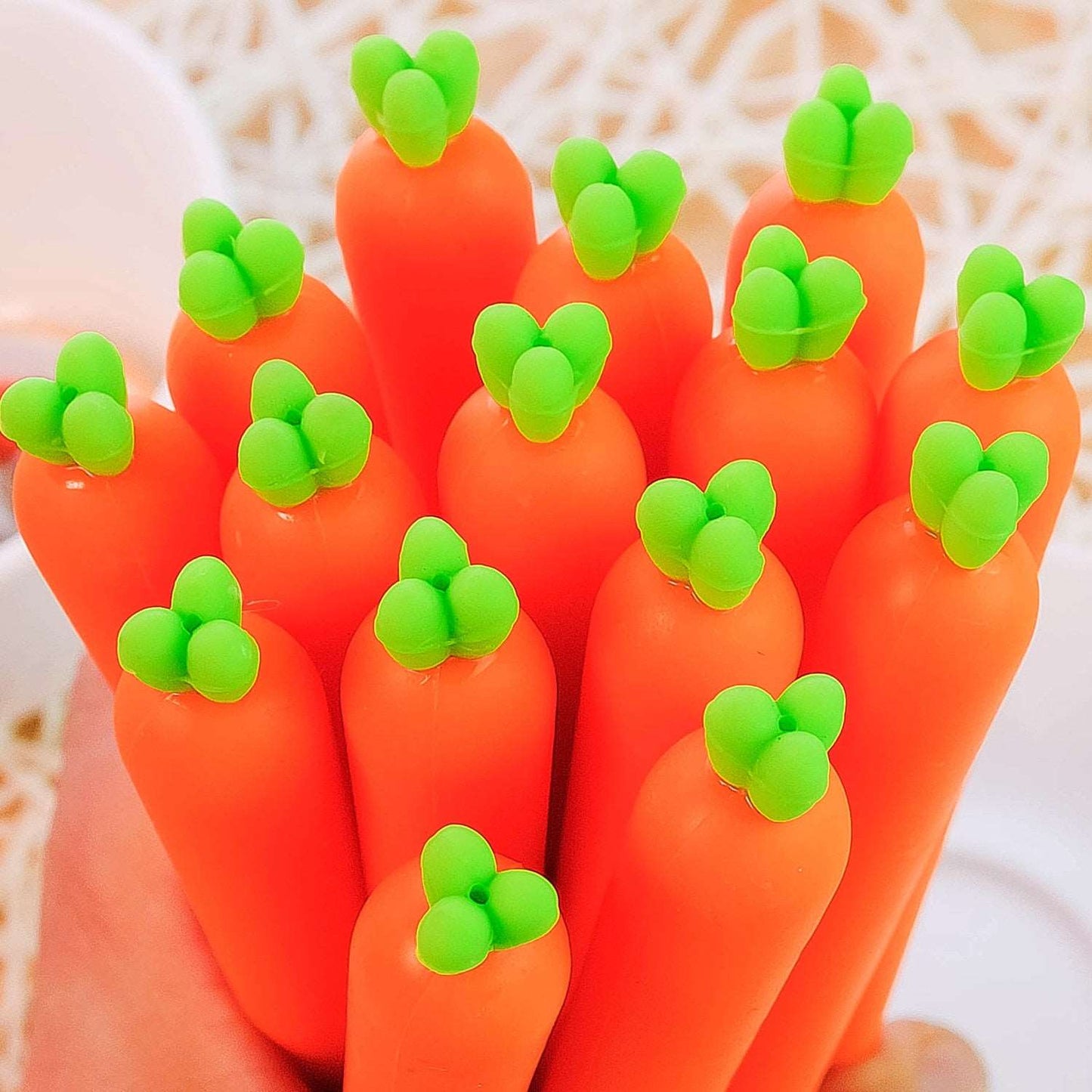 Veg Out - Cartoon Carrot Gel Pen Set - 30 Pieces - Pens/Pencils - Scribble Snacks